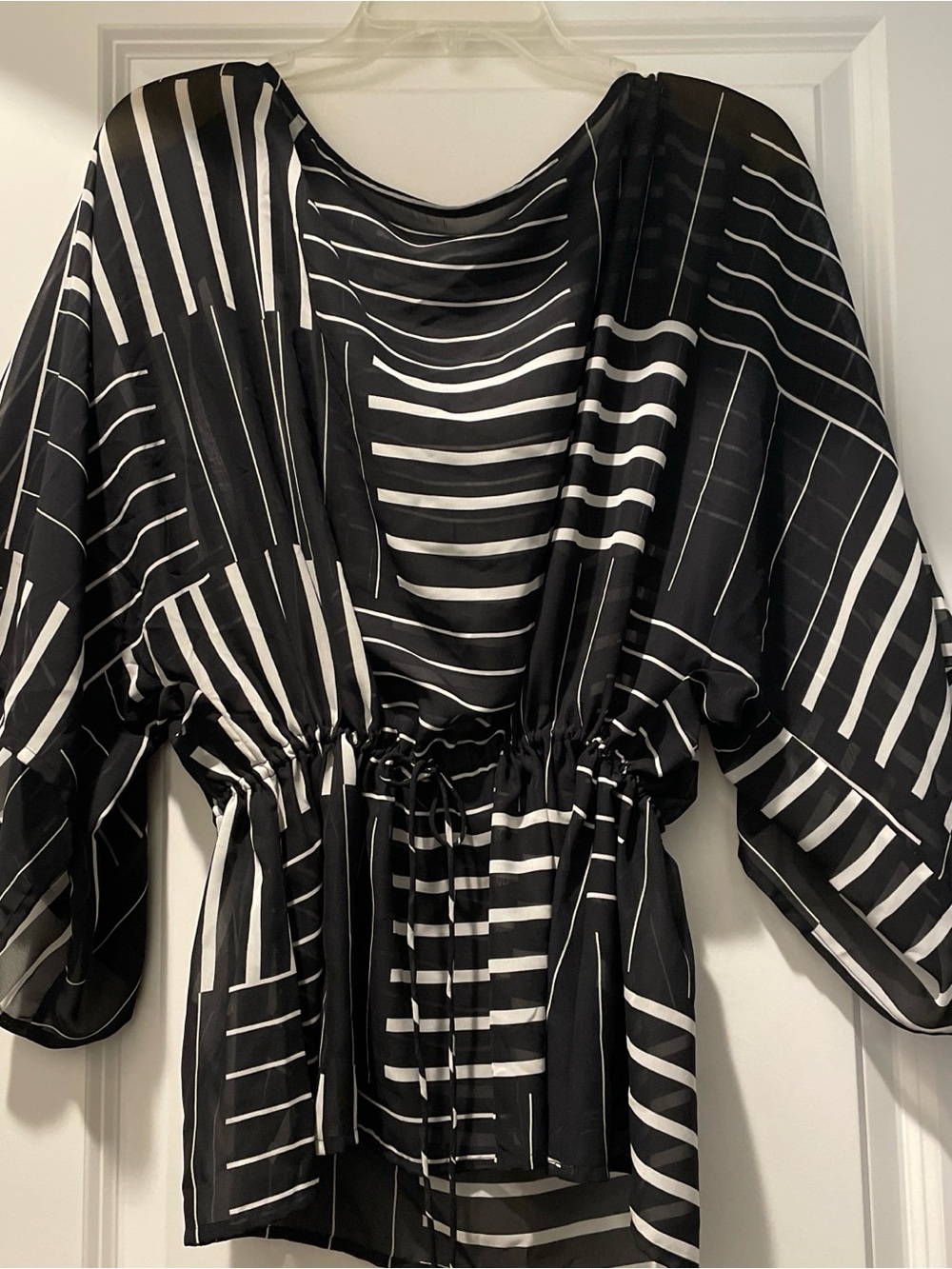 Chaps Top Tunic Size L  Black White Geometric Grid Print Modern Bohemian Artsy